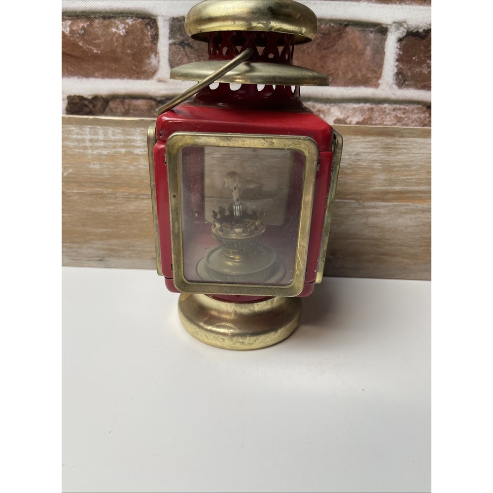 Vintage 60s-70s Carriage Oil Kerosene Lantern Lamp Light Red Brass Glass 8"X4"